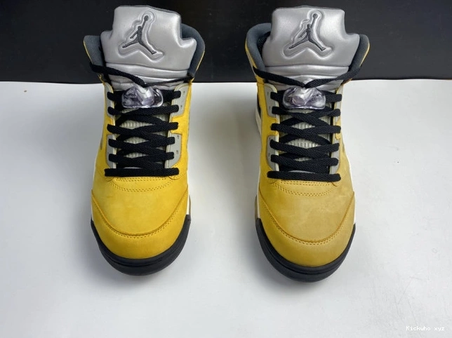 Tokyo T23 5 454783-701 Air Jordan Retro 0615